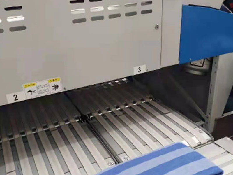 左云巾类折叠机-01